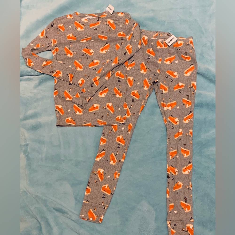 Fall-themed BNWT pumpkin pie pyjamas